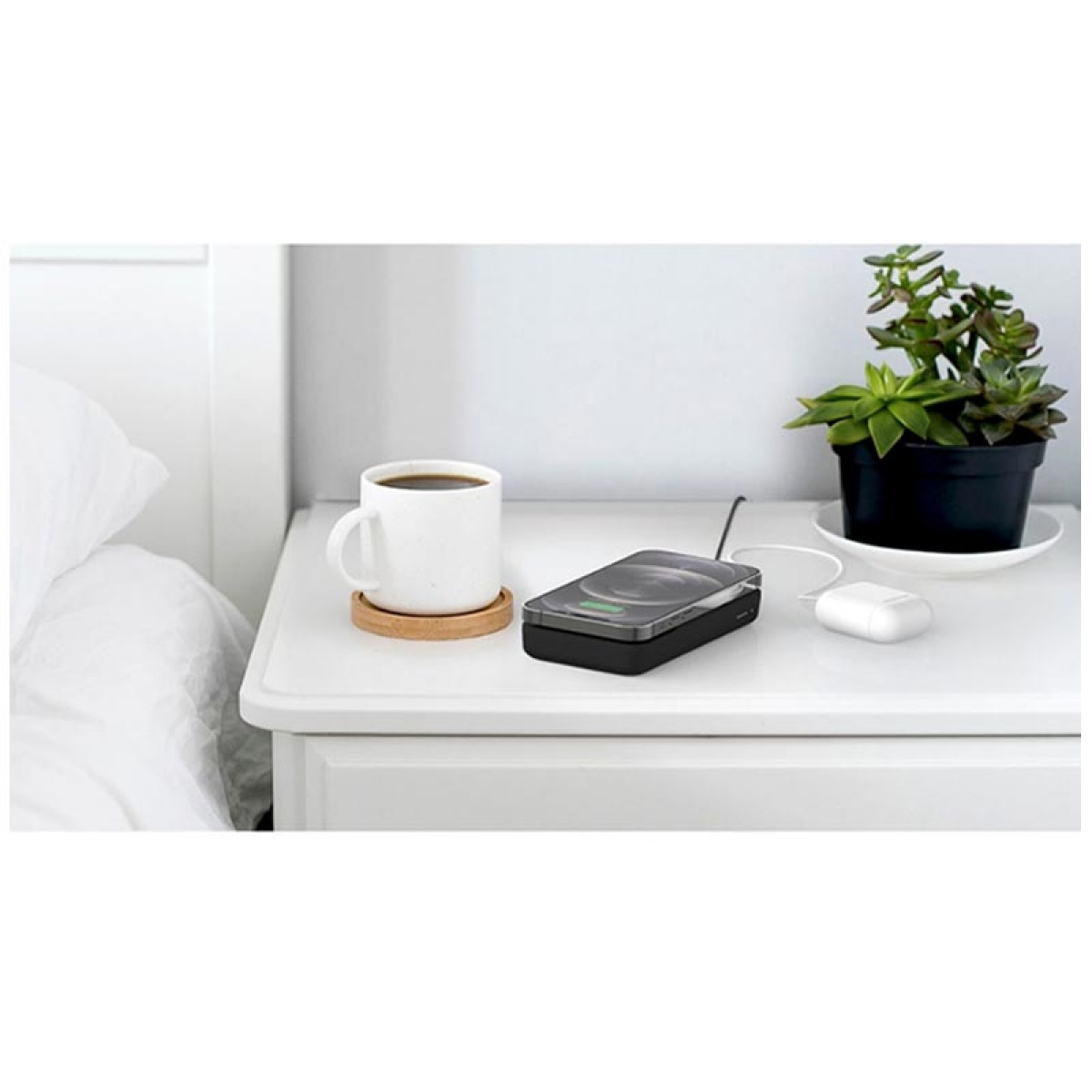 Внешний аккумулятор Belkin Magnetic Wireless 10000 мАч