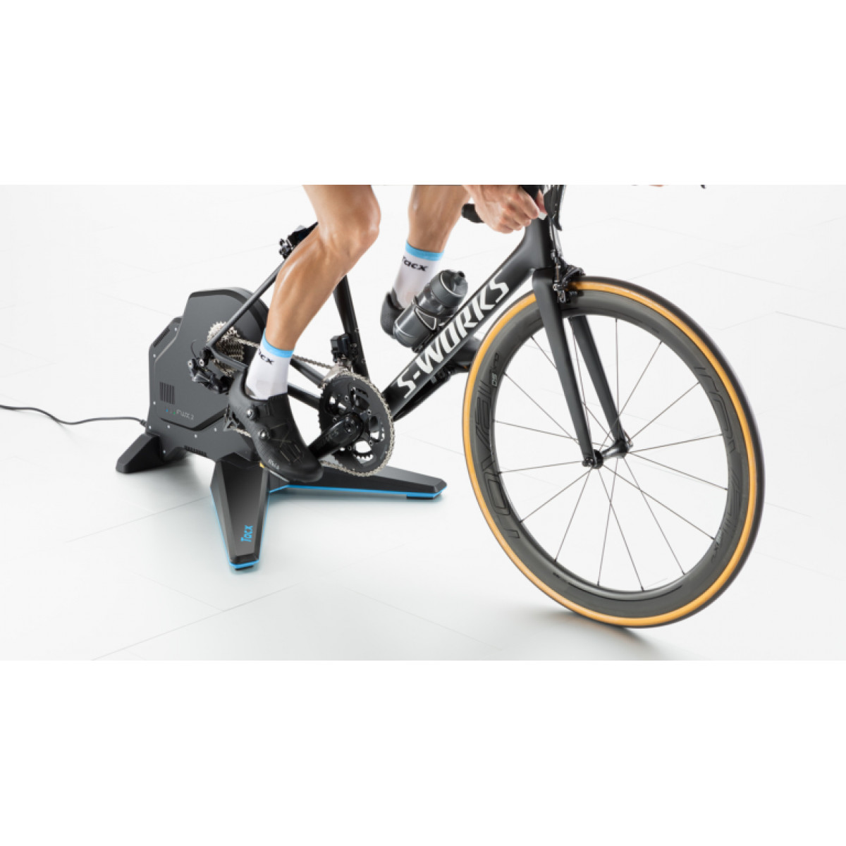 Garmin Велотренажёр Flux 2 Smart Tacx